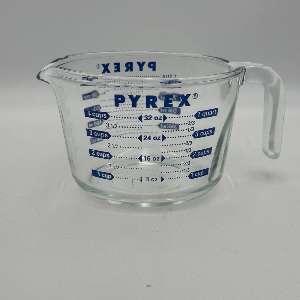 Pyrex 1 Quart 4 Cup Glass Measuring Cup Blue Lettering USA 1000ml 32oz